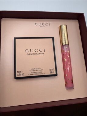Gucci Glow Highlighter & Lip Gloss Set in Rose Pink and Gold